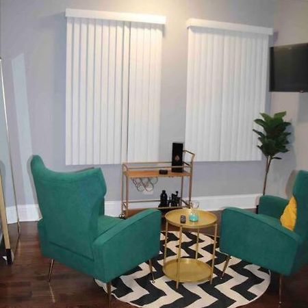 Upscale Apartment Westside Of 芝加哥 外观 照片