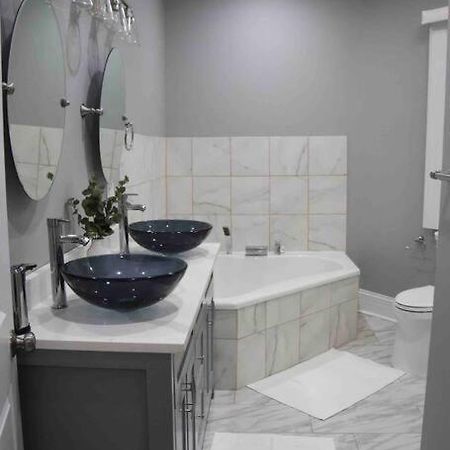 Upscale Apartment Westside Of 芝加哥 外观 照片