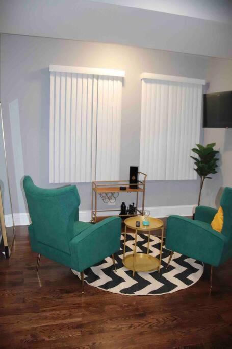 Upscale Apartment Westside Of 芝加哥 外观 照片