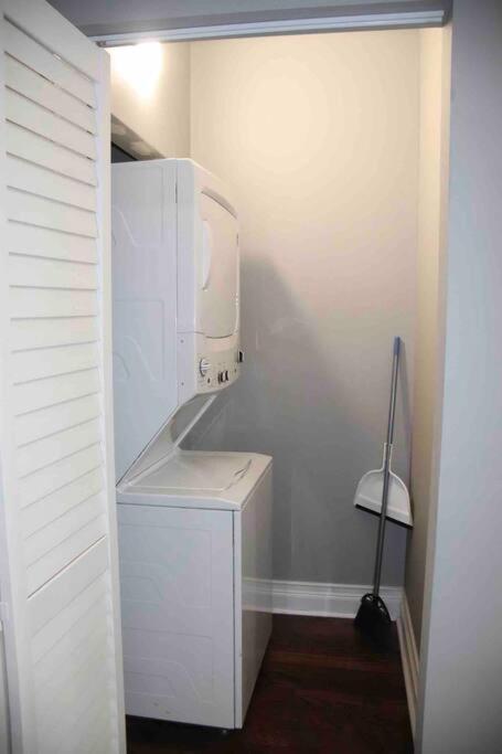 Upscale Apartment Westside Of 芝加哥 外观 照片